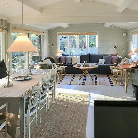 Summerhouse By Hegn Forest * 티스빌델레제